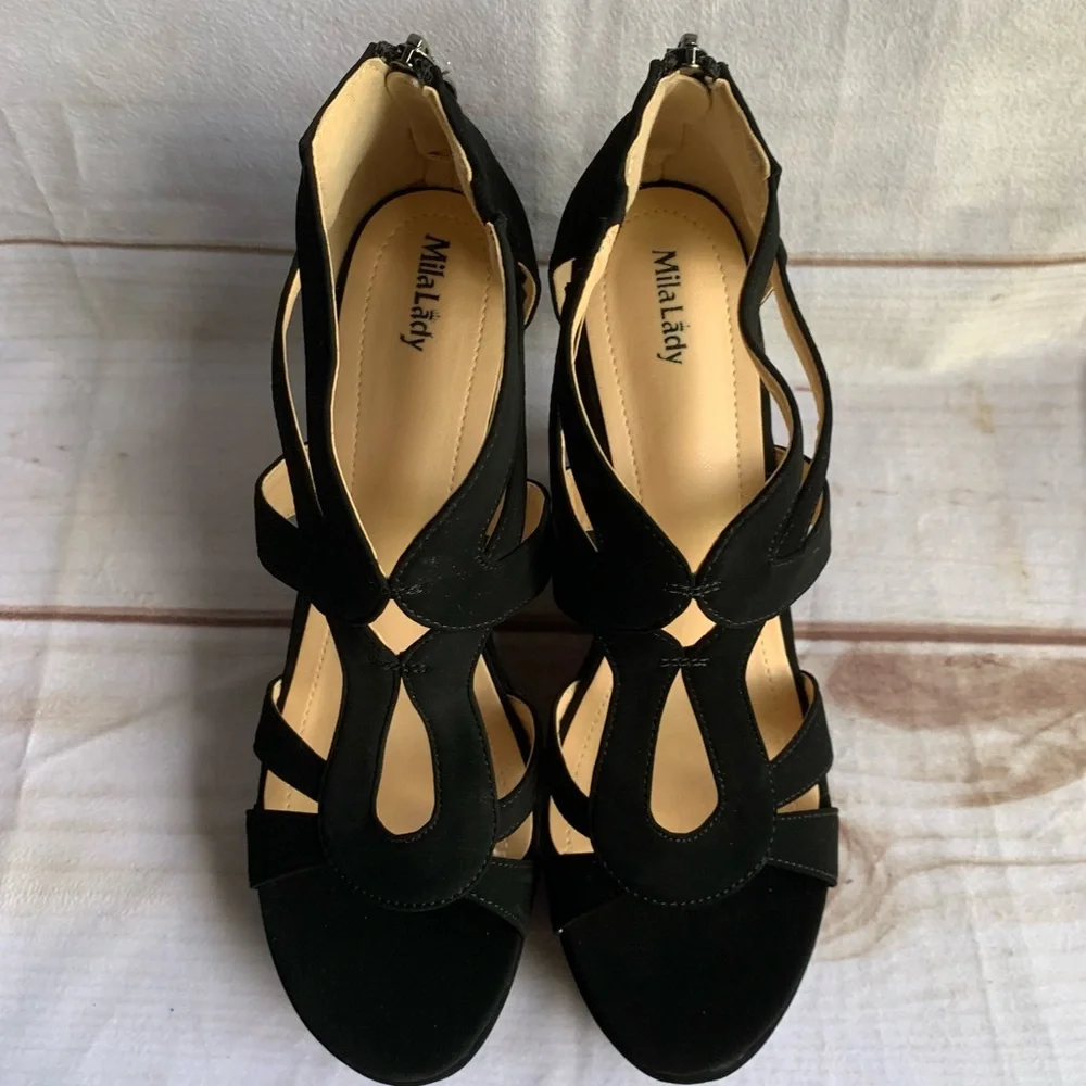Mila Lady Lisa Black Heel Zipper Back Size 10